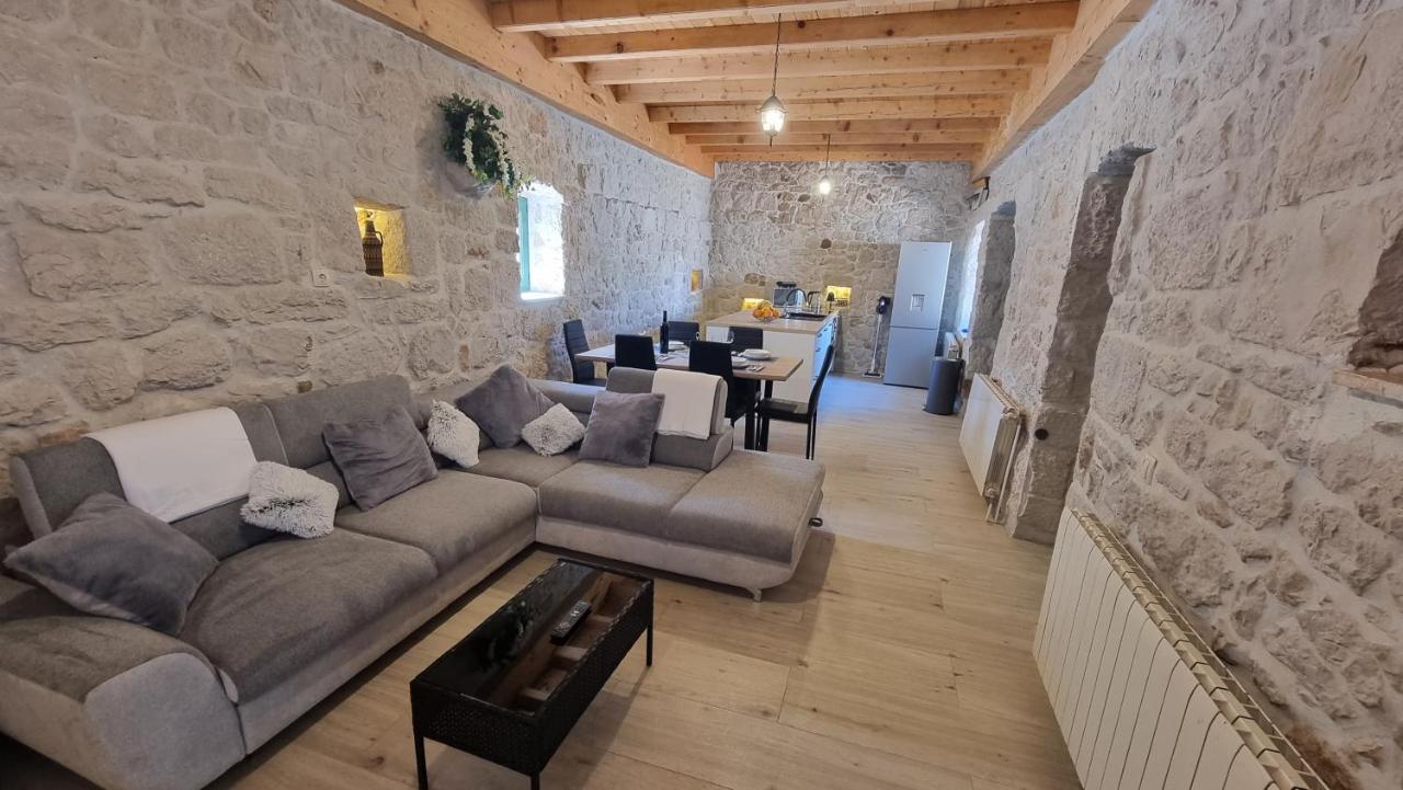 Aga Villa Zagvozd Luaran gambar