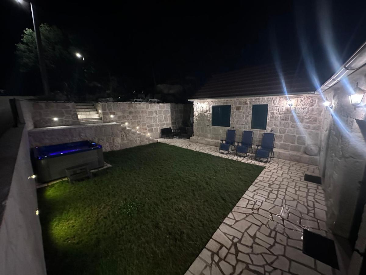 Aga Villa Zagvozd Luaran gambar